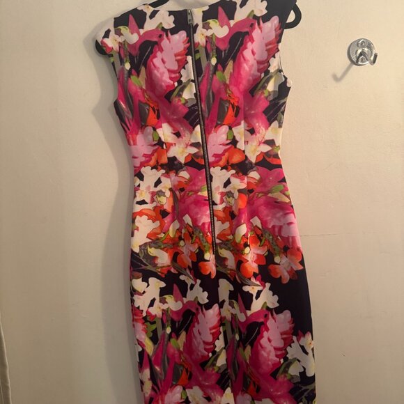 Vince Camuto Floral Sheath Dress – Size 2 - Picture 2 of 2